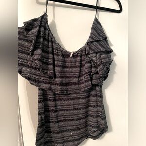 Free People - Black and white printed crop top with off shoulder flutter sleeve